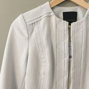 BANANA REPUBLIC NWT mid-length jacket
